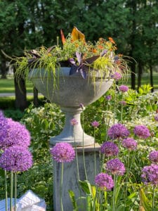 container gardener urn